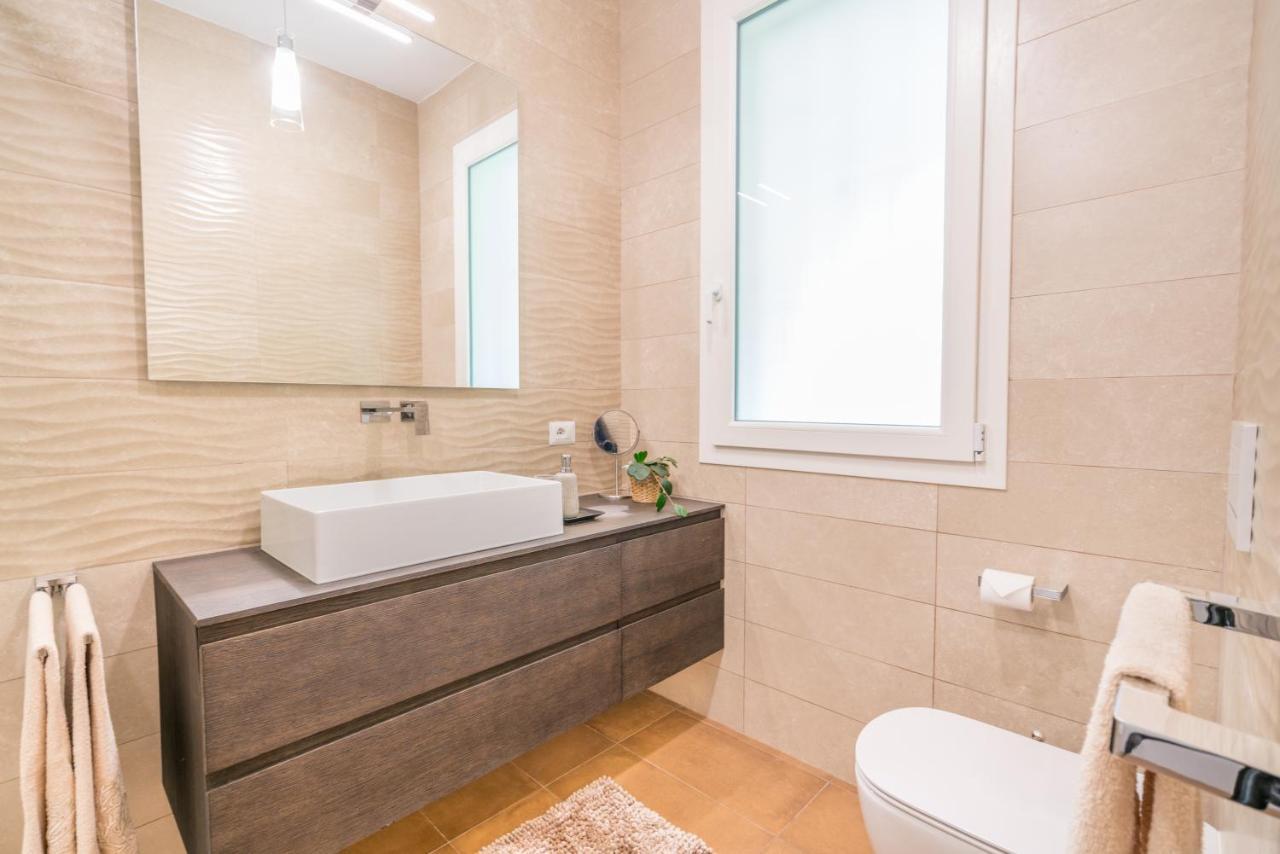 Villa Acquario Elegance - 200 Mt Dalla Spiaggia 托雷德尔斯泰尔 外观 照片